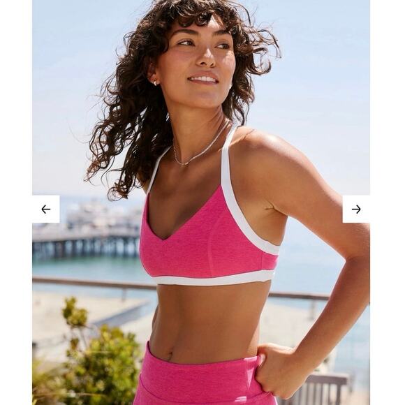 NWOT Women’s Beyond Yoga Spacedye Outlines Bra in Vivid Pink Heather SZ M - Picture 1 of 7